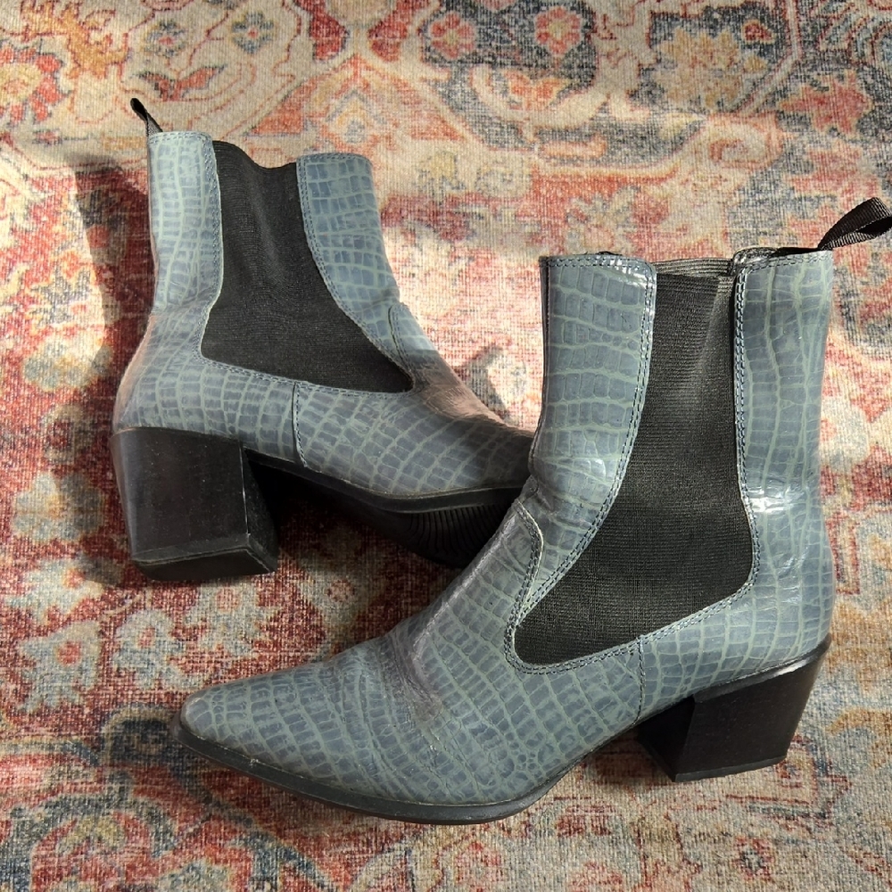 Vagabond Blue Croc-Pattern Ankle Boots
